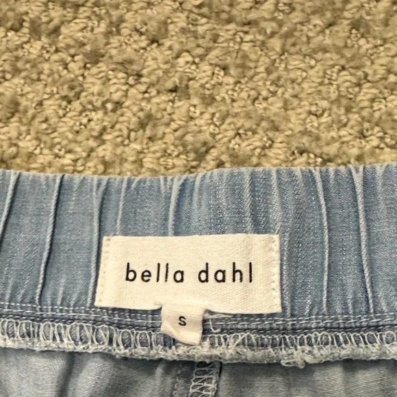 Bella Dahl Light Blue Shorts - Picture 2 of 5